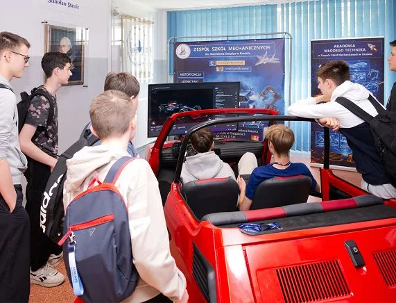 XIV Krośnieński Festiwal Nauki i Techniki – wydarzenie, które przyciągnęło uwagę Krosna