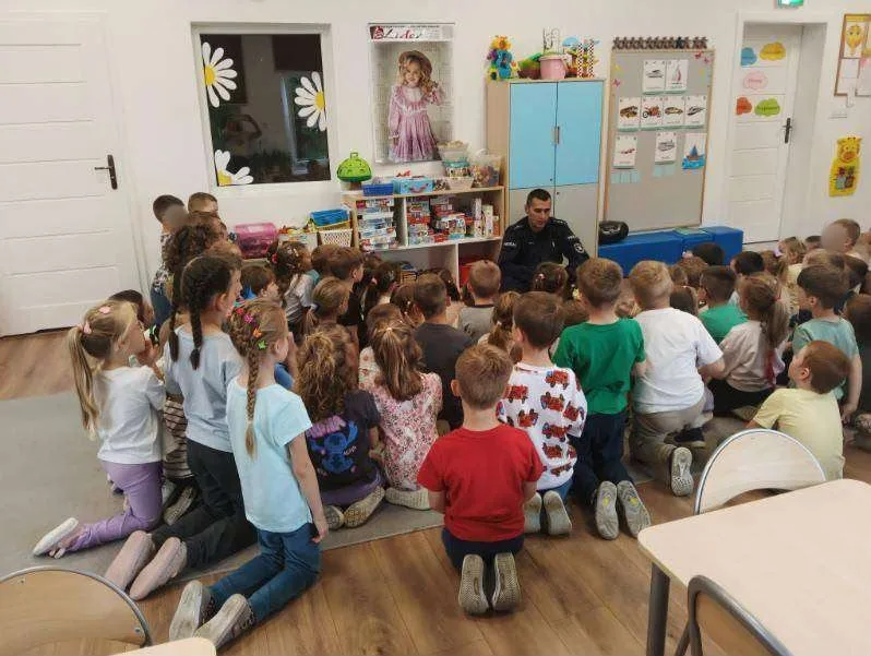 Edukacja o bezpieczeństwie wakacyjnym w Jedliczu