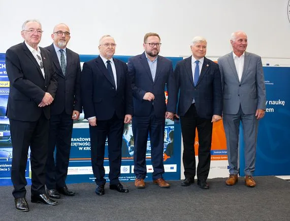 Porozumienie otwierające uczniom Zespołu Szkół Mechanicznych dostęp do nowoczesnych technologii